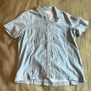 Madewell - NWT Denim Short-Sleeve Button-Up Shirt in Brickton Wash